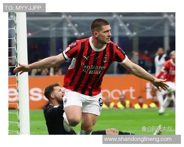 足球明星的崛起之路：从草根到巅峰的奋斗故事